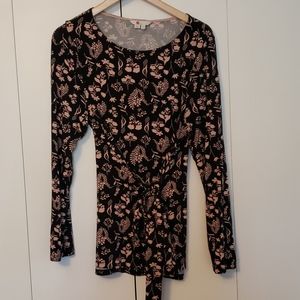 Boden top with attached belt